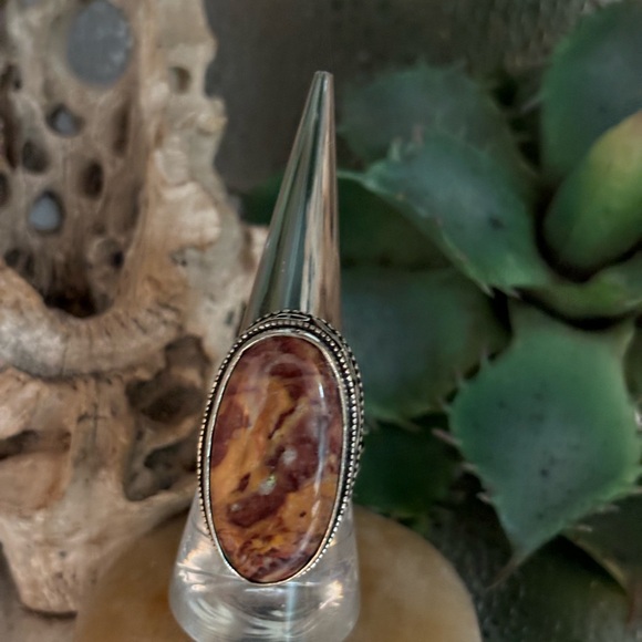 Size 7&3/4 Amazing, Mookaite ring In caramel and brown swirls - Picture 4 of 4